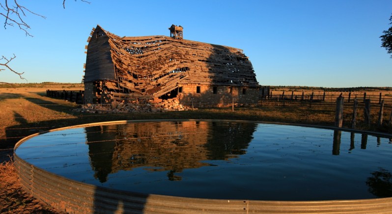 photo of crumbling barn